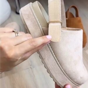 Women's Beige Suede Platform Slingback Mule